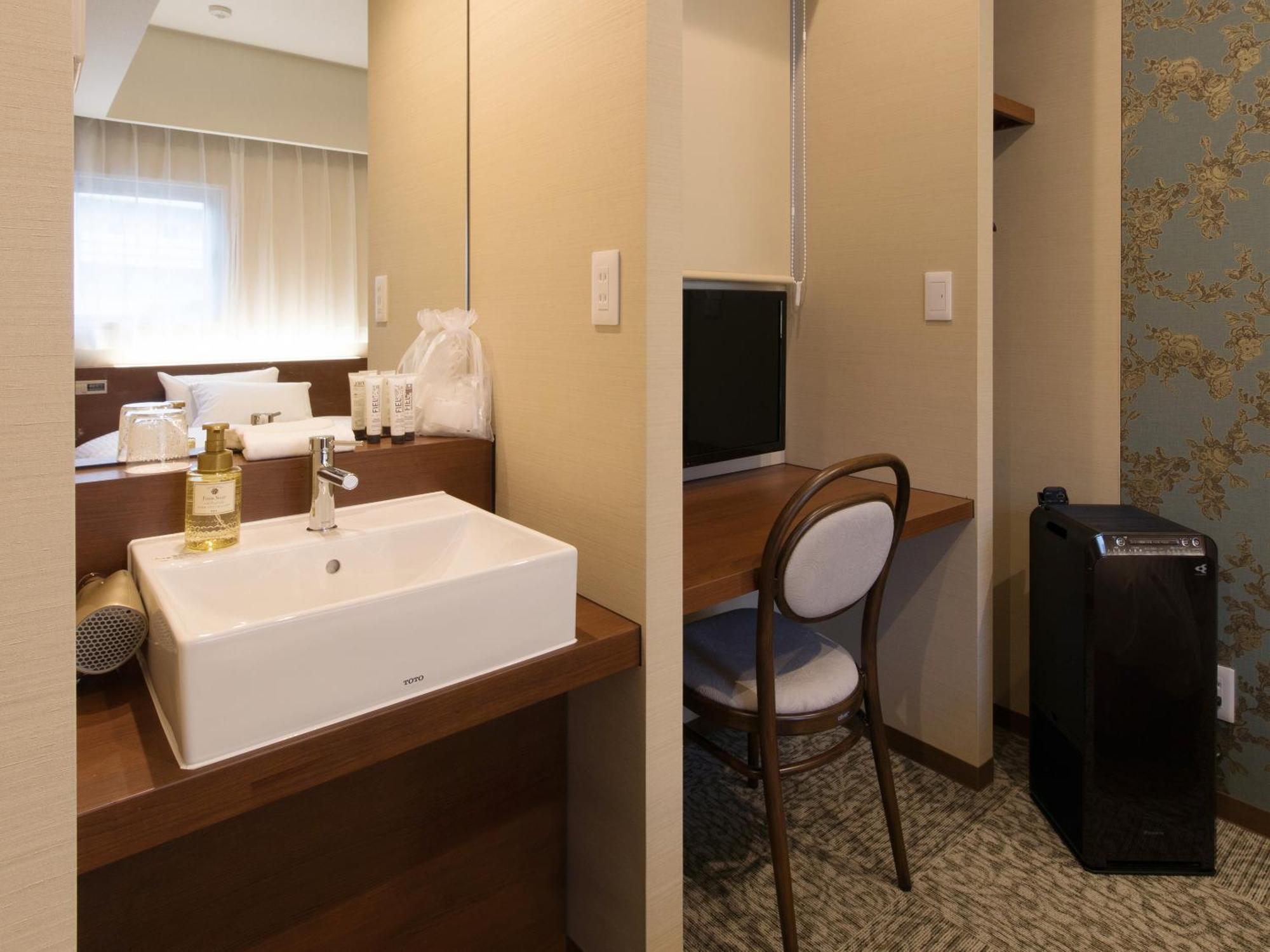 S.Training Center Hotel 오사카 외부 사진